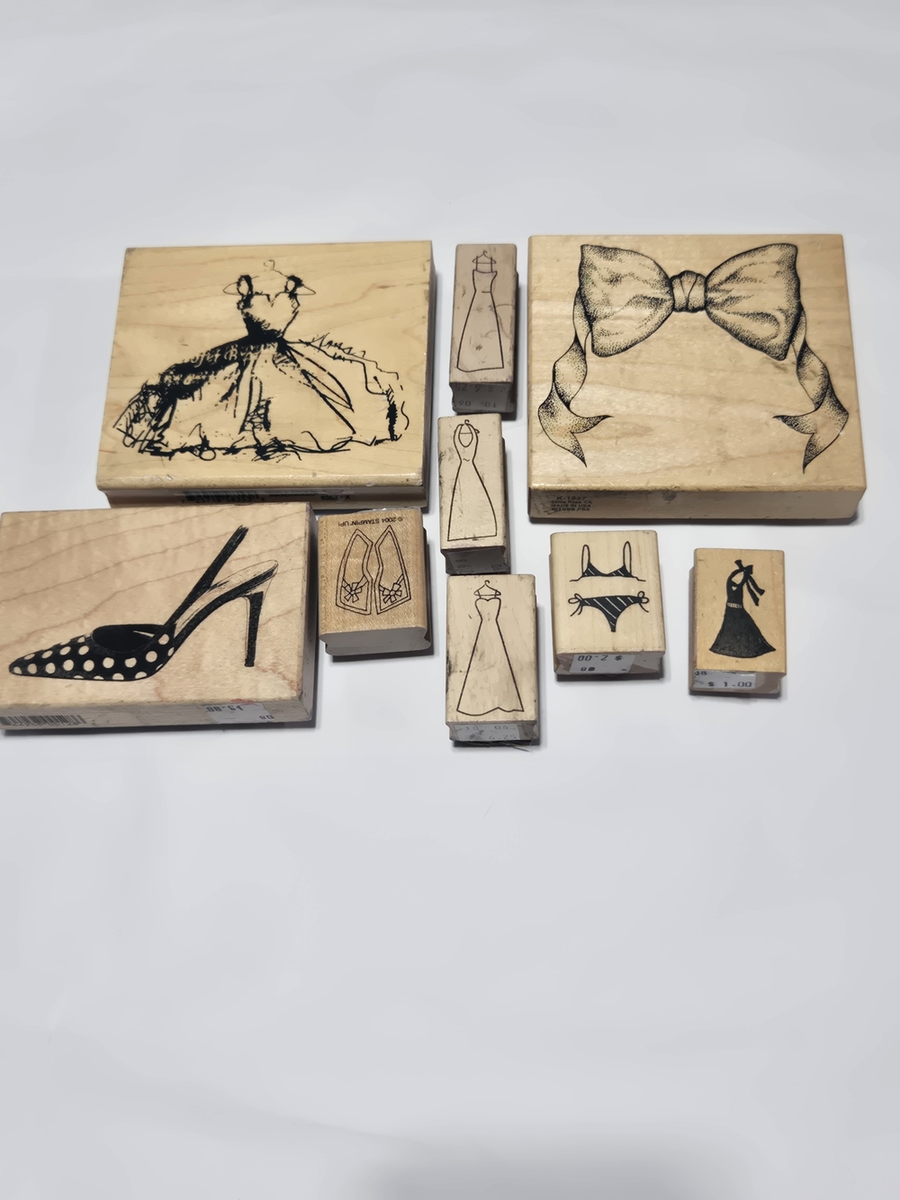 Lot 21- Wooden Fashion Stamp Set - Dress, Bow & Shoe Designs